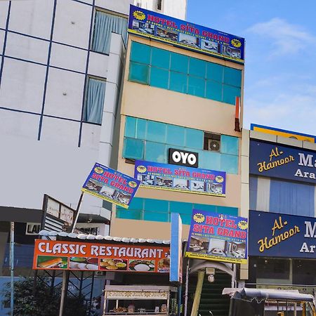 Hotel O Siro Inn Shamshabad Buitenkant foto