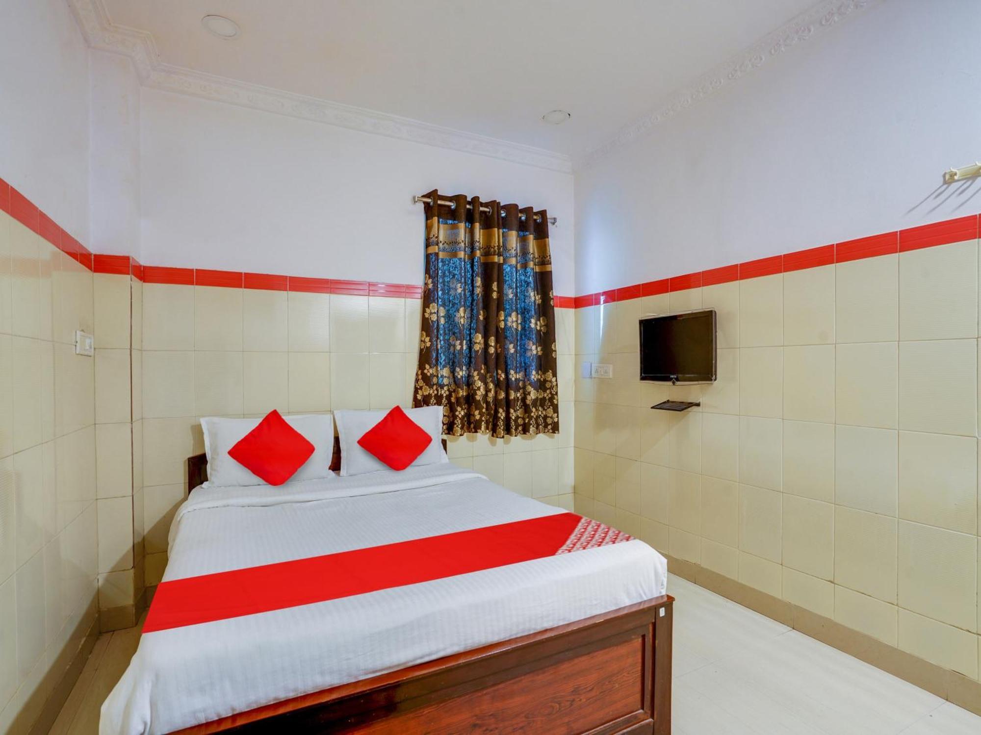 Hotel O Siro Inn Shamshabad Buitenkant foto