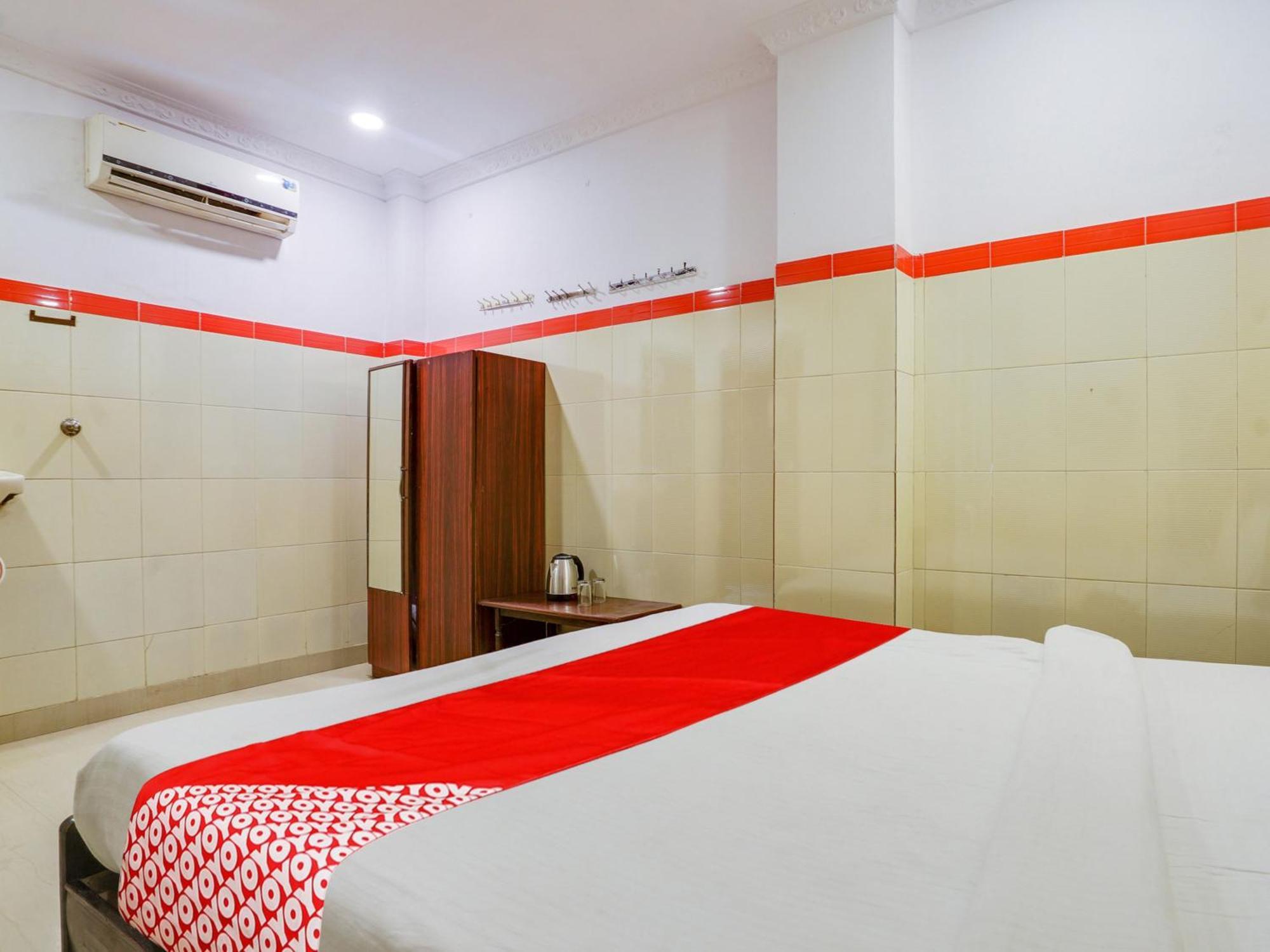 Hotel O Siro Inn Shamshabad Buitenkant foto