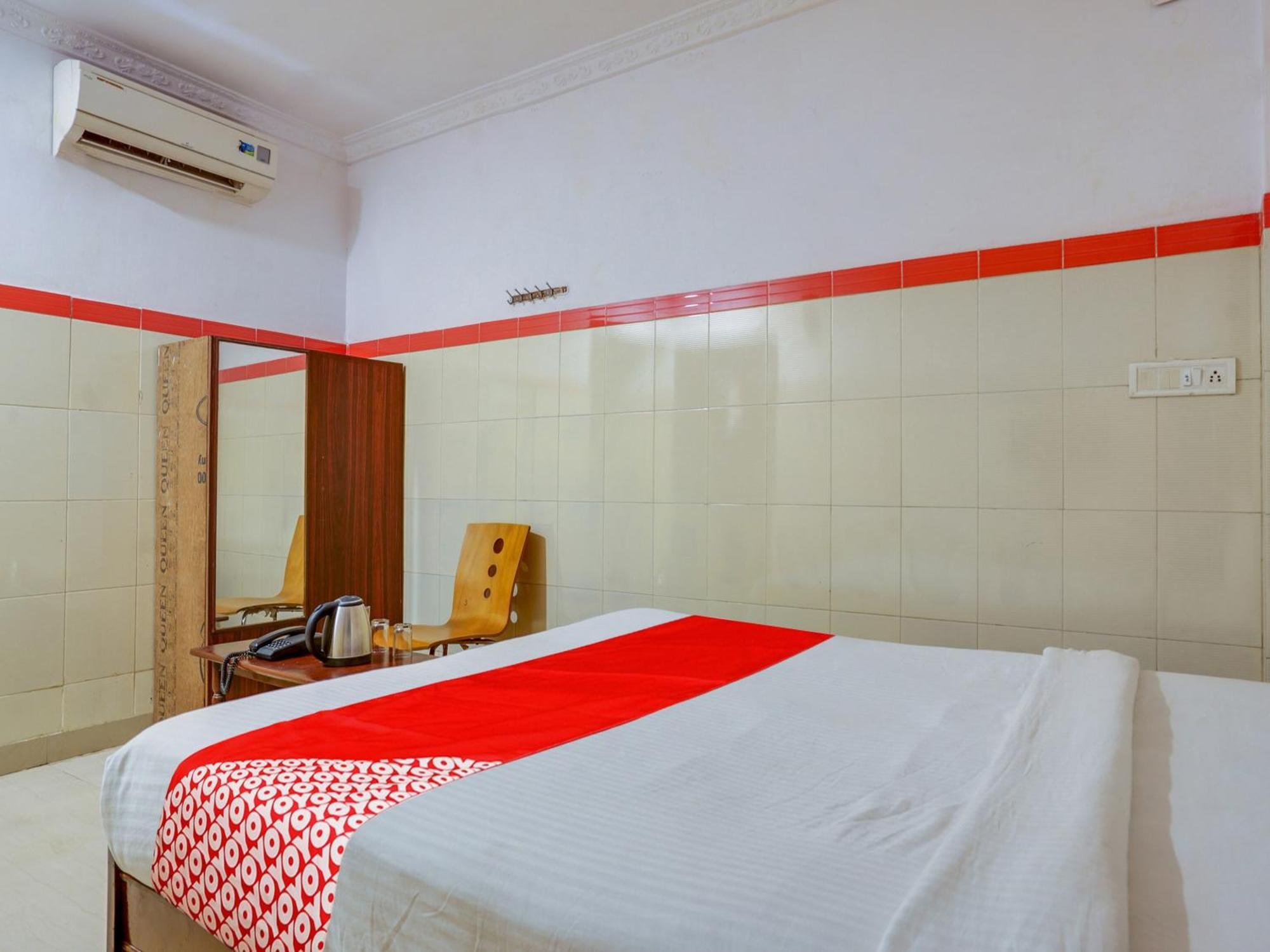 Hotel O Siro Inn Shamshabad Buitenkant foto