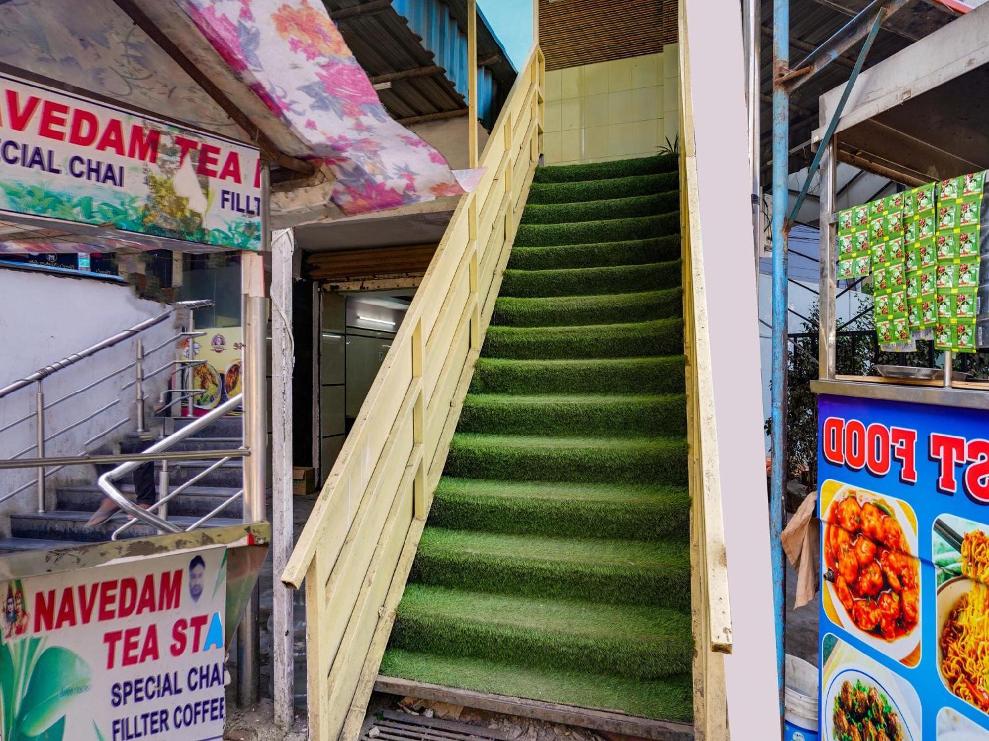 Hotel O Siro Inn Shamshabad Buitenkant foto