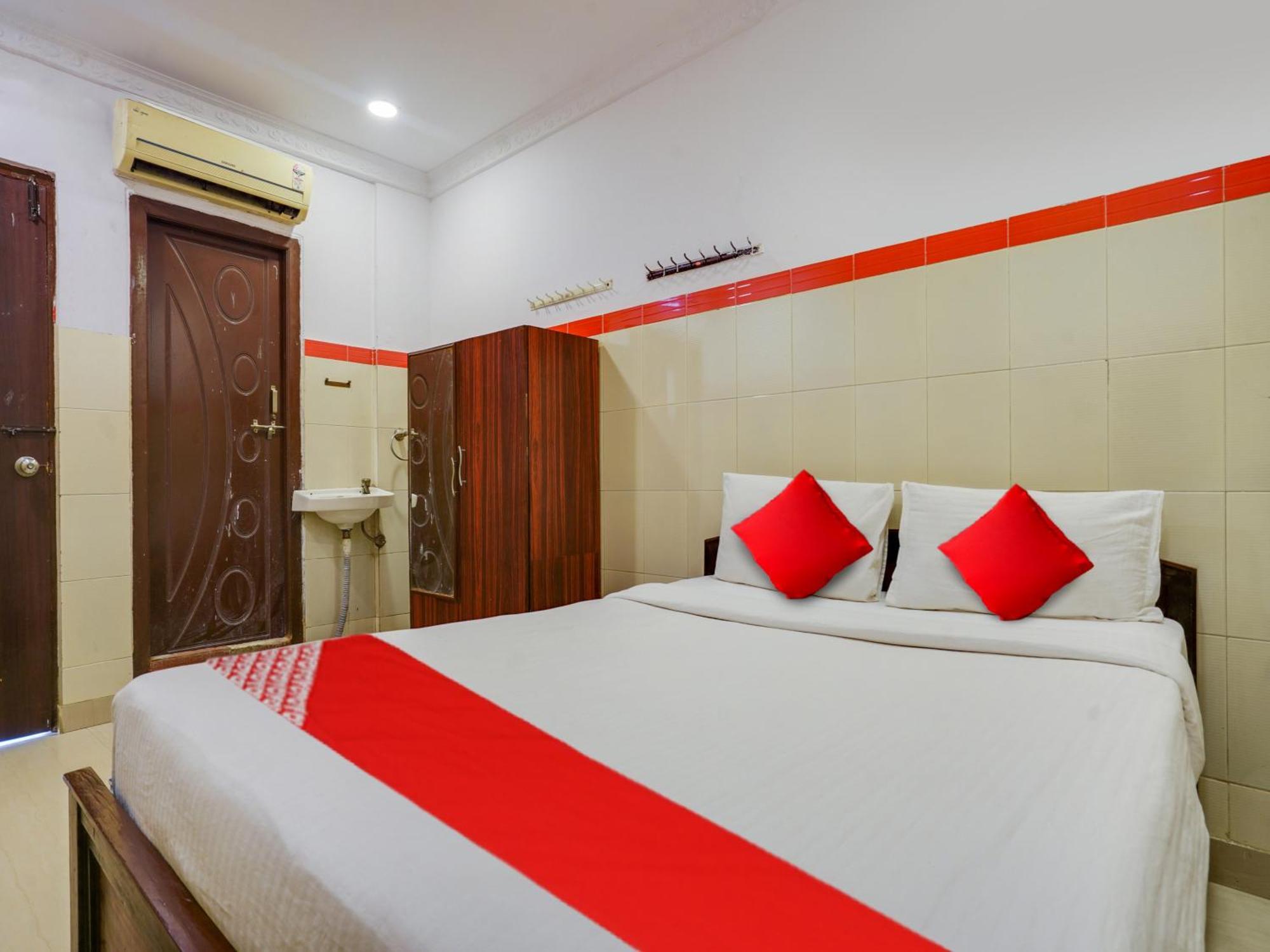 Hotel O Siro Inn Shamshabad Buitenkant foto